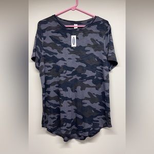 Women’s L Old Navy T-Shirt; new with tags